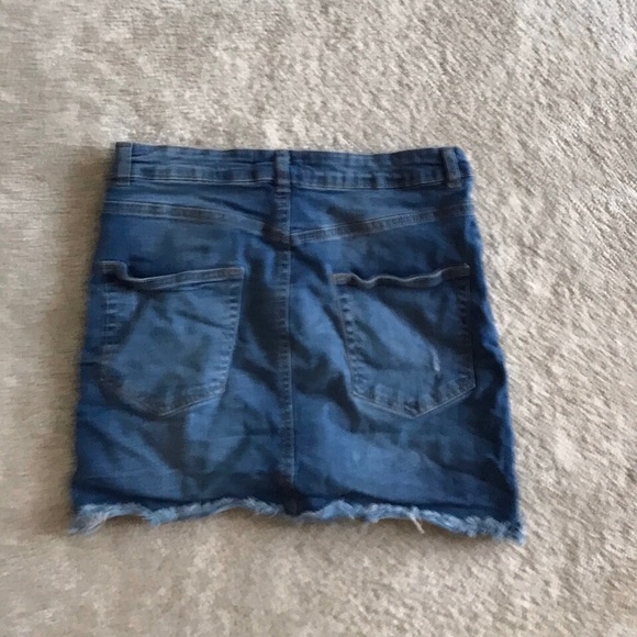 Flower embroidered denim/jean pencil skirt - Picture 2 of 3